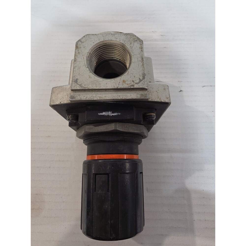 "SMC AR60-N10 Pneumatic Air Pressure Regulator, 1" NPT Ports, Clean Internal...